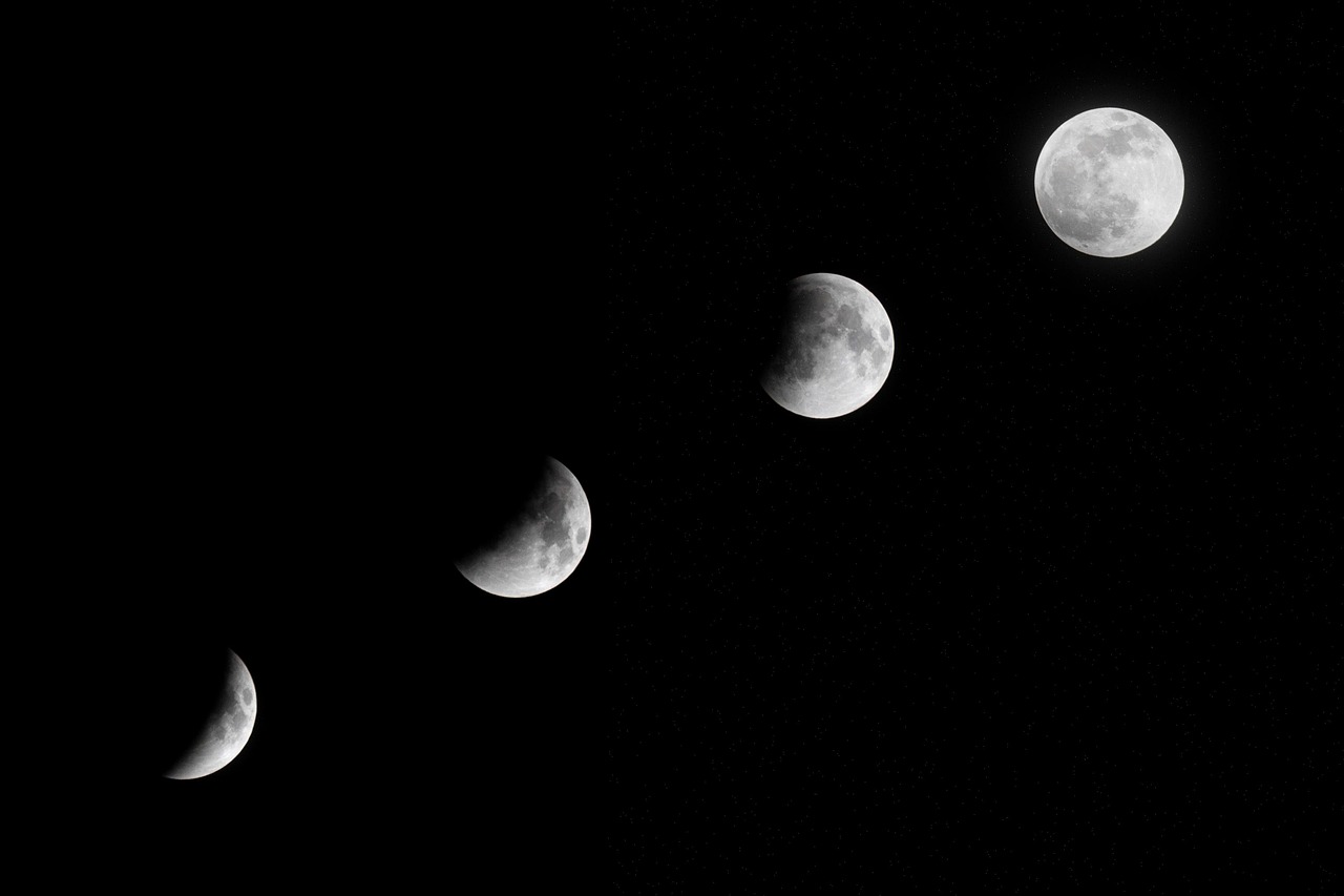 August 2025 Full Moon: When To Watch The ‘Sturgeon Moon’ Appear