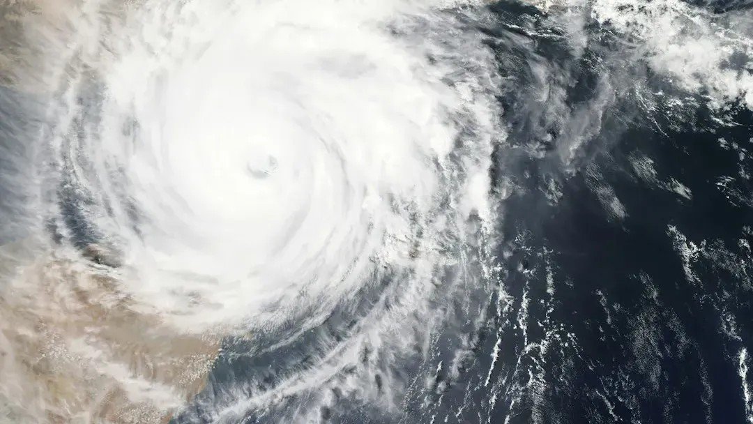 After 12 Years Tracking Storms, These 7 Weather Myths Are a Clear Red Flag