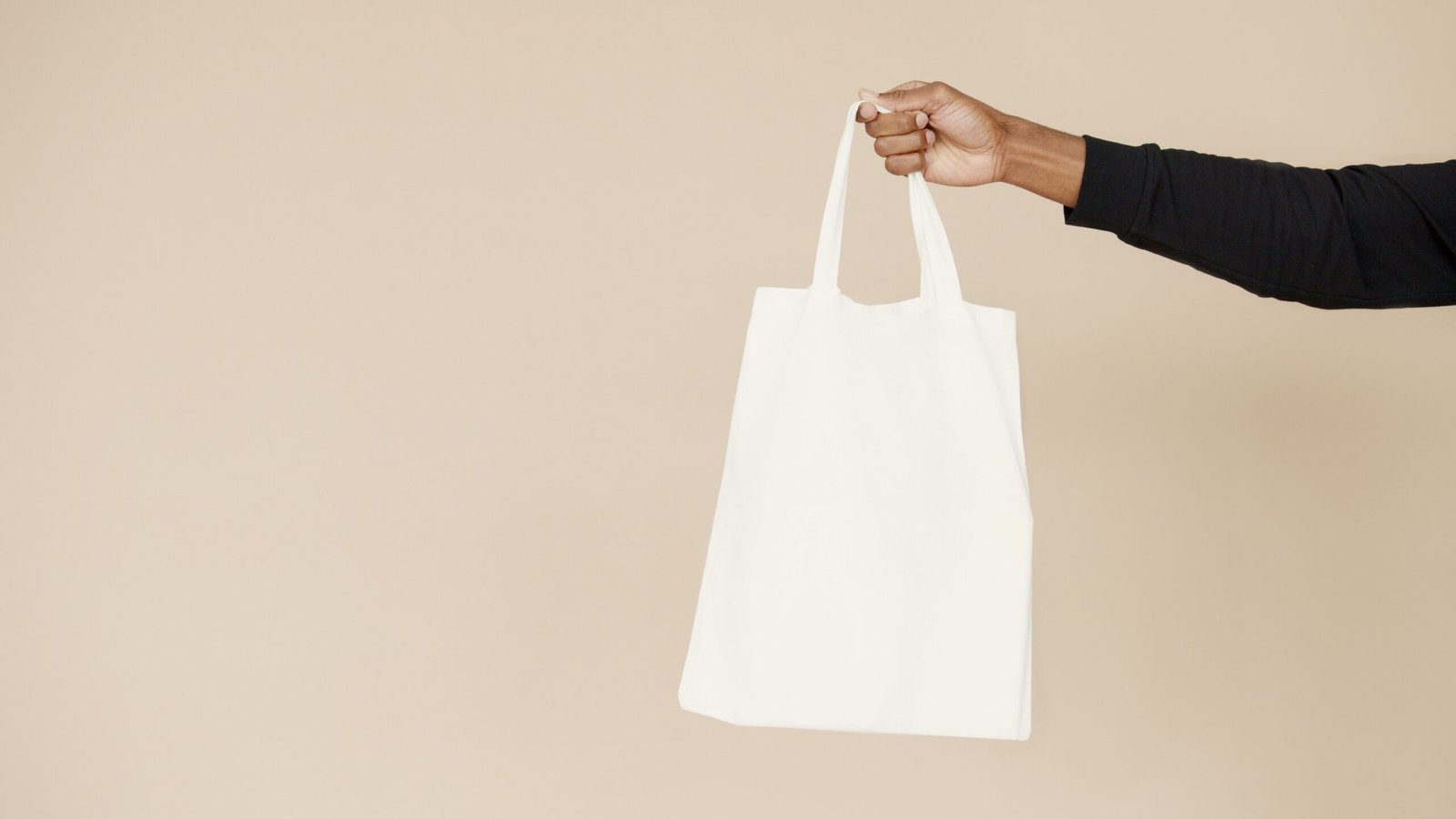As Plastic Bags Slowly Disappear From Stores, Here's What to Do With the Reusable Ones You've Saved