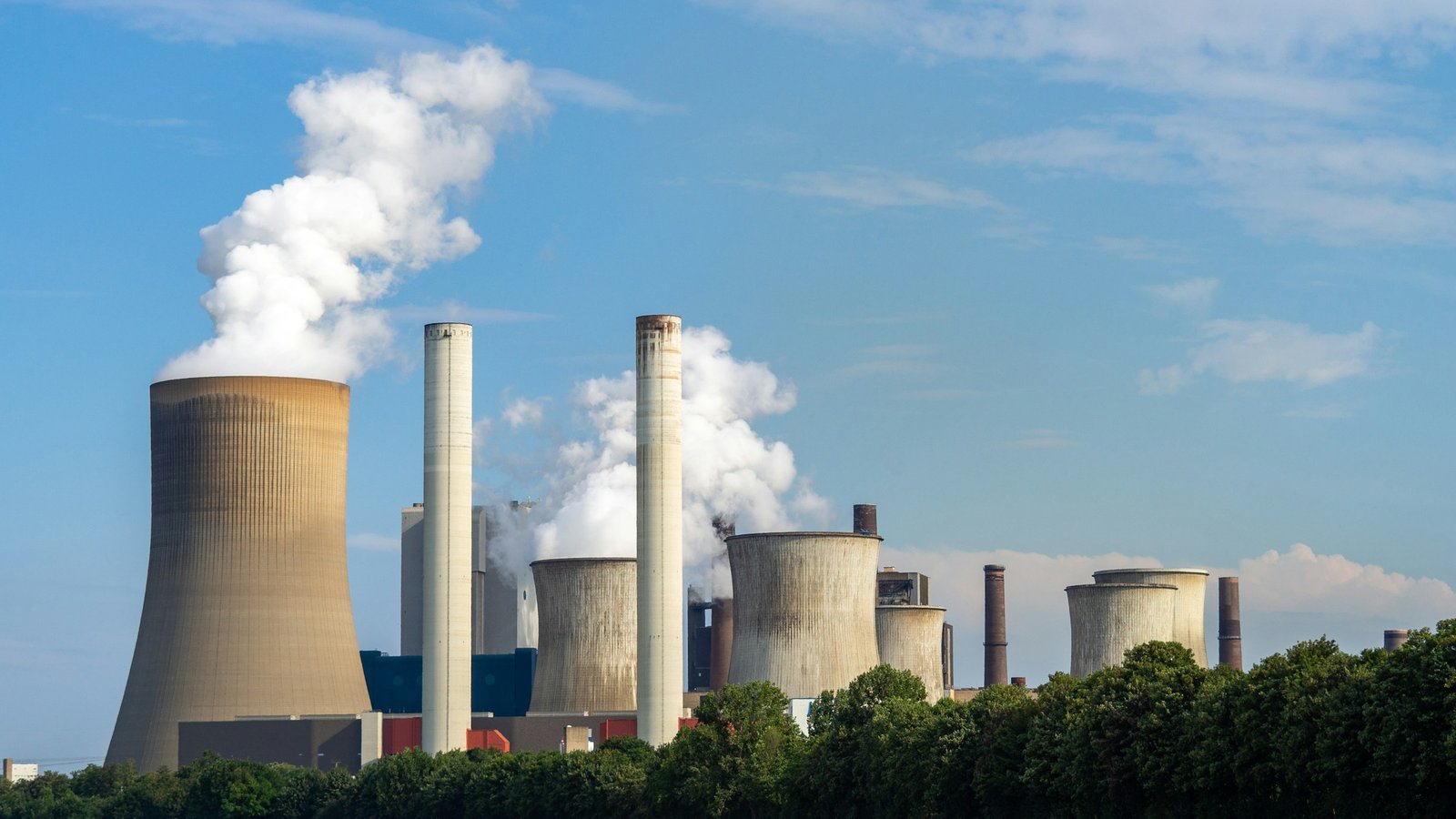 Where Carbon Emissions Are Quietly Climbing - and Where They're Falling